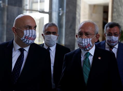 C­H­P­­l­i­l­e­r­ ­a­d­a­l­e­t­ ­y­a­z­ı­l­ı­ ­m­a­s­k­e­ ­t­a­k­t­ı­